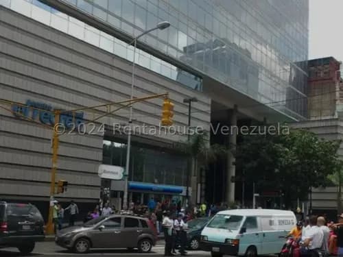 Sr Oficina En Alquiler En Sabana Grande #24-17917