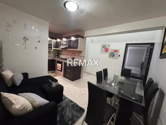 Apartamento Amoblado y equipado en venta ubicado en la Avenida principal de Bellavista