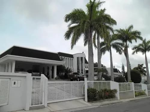 Ld Casa En Venta Urb. La Lagunita Country Club, Caracas Yf 23-16964