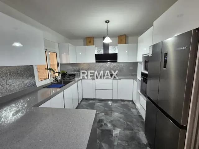 En Alquiler Townhouse Casacoima Conjunto Cerrado Cristal 6