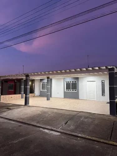 Se Vende Hermosa Casa En Andalucía, Palma Real. Tipuro