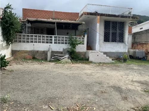 Se Vende Casa Comercial 533m2. La Guaira, Caribe.