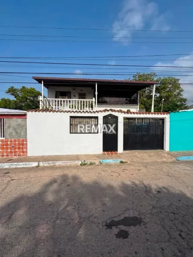 VENTA DE CASA EN EL CENTRO DE PORLAMAR
