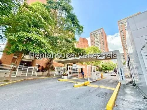 Apartamento En Venta Con Piscina En Boleíta Norte/ Hr 26-18138