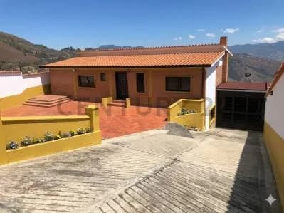 HA - VENTA CASA URB ARAGUANEY KM 16 CARRETERA EL JUNQUITO
