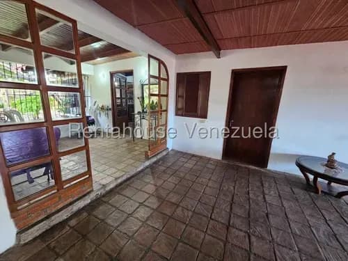 Casa Quinta En Venta En Intercomunal Coro La Vela # 26-13535