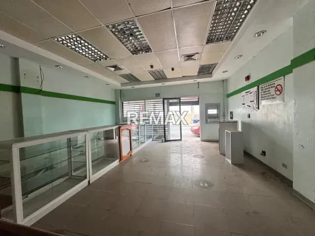 Local Comercial en Alquiler