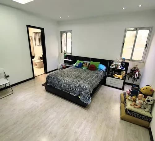 Magnífica Residencia De Super Lujo Forrada En Mármol Italiano Con Pozo Propio, Piscina Y Gimnasio Urbanización La Viña