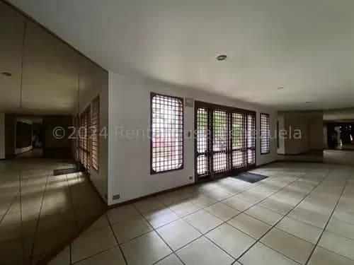 Y.t. Apartamento En Venta, Macaracuay Mls #26-20070