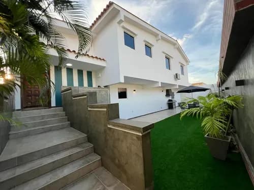 En Venta - Casa En Urb. Trigal Norte Valencia Pl