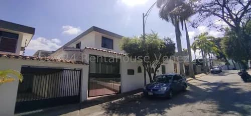 Estupenda Quinta En Venta, En Urbanización Privada Con Mucha Seguridad, Extraordinaria Vista Al Avila En Los Pomelos Mls #26-21322