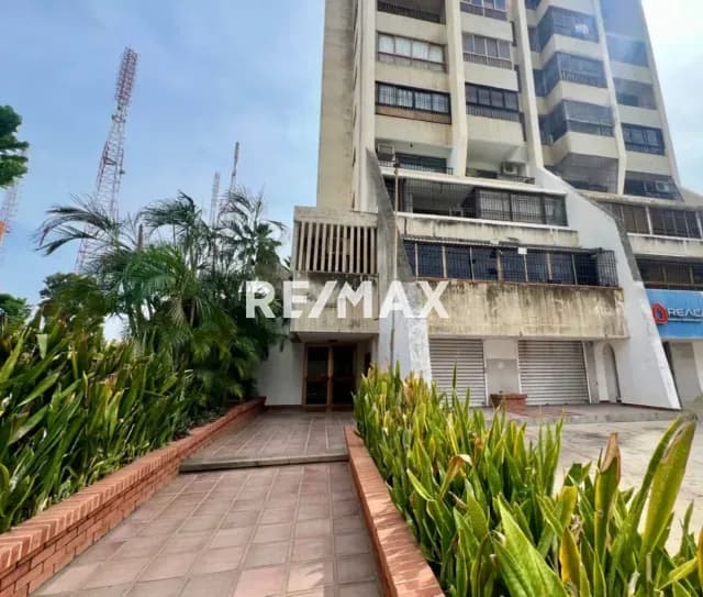 APARTAMENTO EN ALQUILER CALLE 72