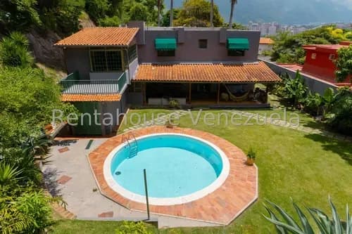 Casa En Venta En Caurimare Piscina Calle Cerrada 900 Metros Terreno