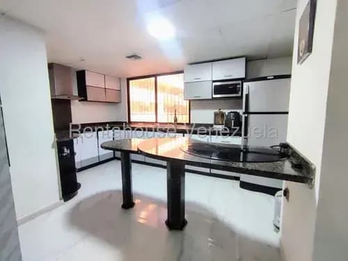 Apartamento En Venta El Marques 26-14122