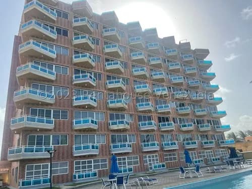 # En Venta Hermoso Apartamento, Rafael Gamarra Ofrece, 2b7318, Ubicado En Tucacas, Acabados Modernos, En Optimas Condiciones, Con Bellas Areas Comunes! Contactame.