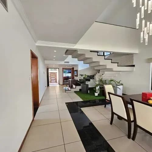 Lorena Inojosa Vende Town House Inth-257 El Bosque, Valencia. **clientes Directos**