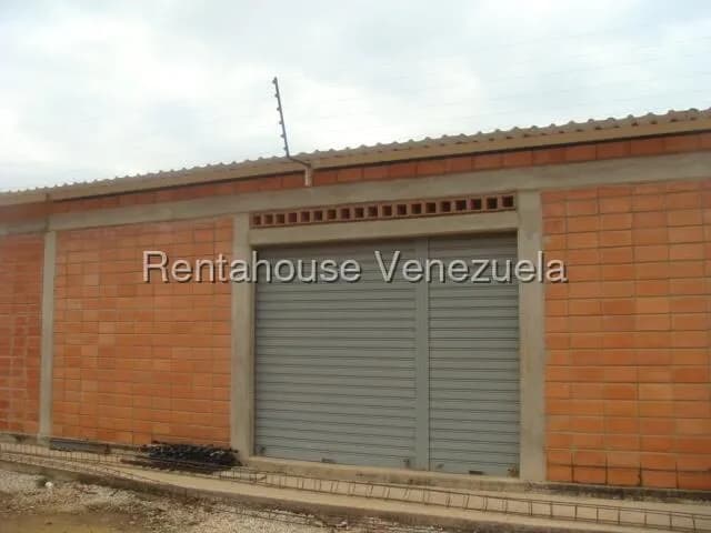 Comercial (Galpon - Deposito) en Alquiler en Avenida Milagro Norte, Zulia