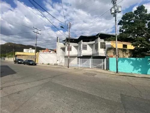 Venta De Edificio Comercial Localizado En La Calle Carabobo En Maracay