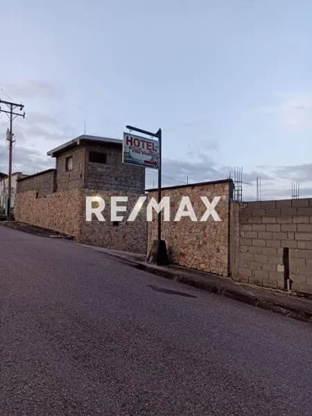 Gran propiedad en Venta Hotel Villa Vivenzio ,Ubicado en el Sector El Alto de Escuque- Via Sabana Libre Municipio Esuque Estado Trujillo