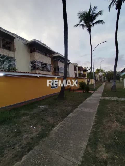 APARTAMENTO ESPACIOSO EN PISO BAJO EN MORRO 2, SAN DIEGO