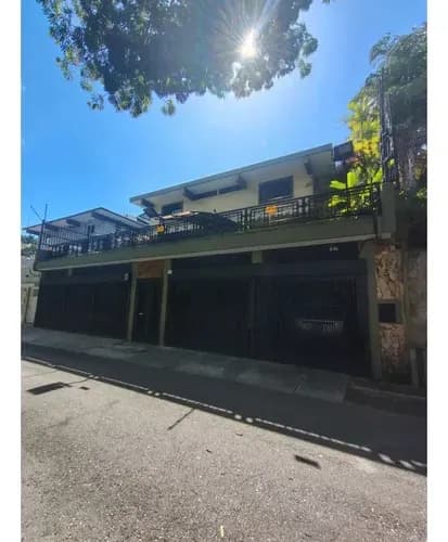 Vendo Quinta En Calle Cerrada 552m2 El Marqués 7396
