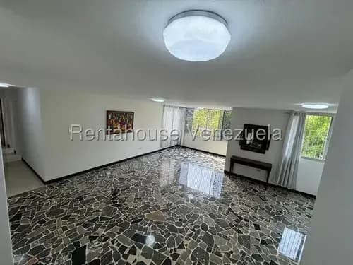 Lb // Amplio E Iluminado Apartamento En Alquiler - Caurimare // Mls #26-18368