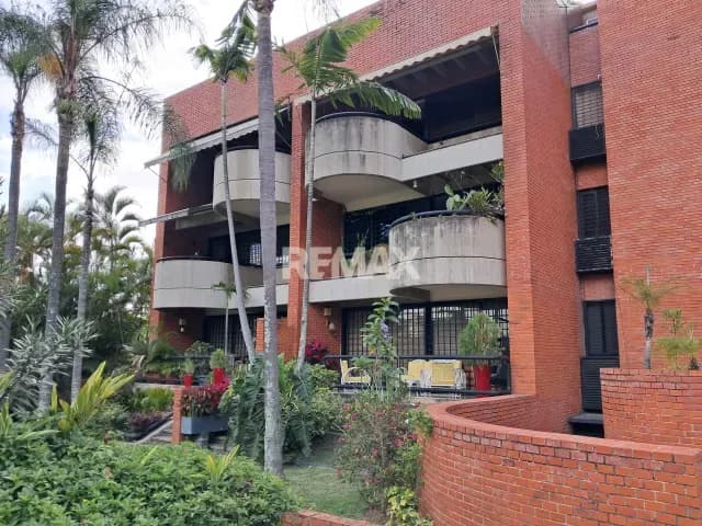 Alquilo confortable PH duplex de 340mt2 con terrazas Los Palos Grandes Chacao