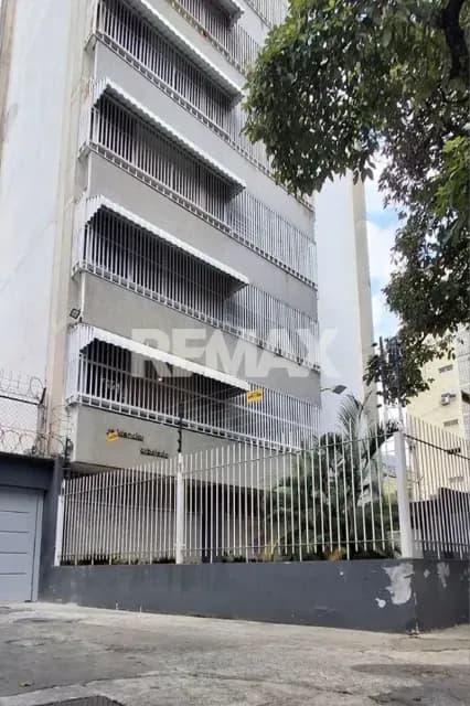 SAN BERNARDINO AMPLIO APARTAMENTO NEGOCIABLE