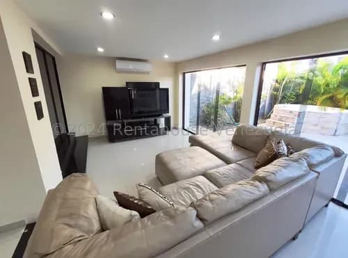 Ana Karina Molleja Vende Bella Y Moderna Casa Amoblada En Zona Este Barquisimeto,lara /akm