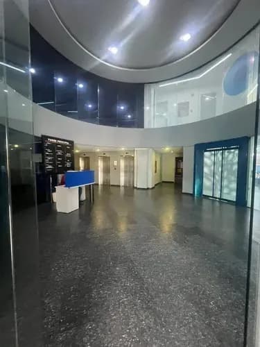 Vip360 Inmobiliaria Ofrece En Venta Oficina En Torre Bnc, Avenida Bolivar, Valencia, Norte