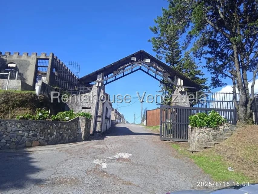 Terreno (Residencial) en Venta en El Junquito, Distrito Metropolitano