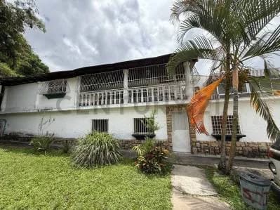 Casa en venta Urb. Piedra Azul
