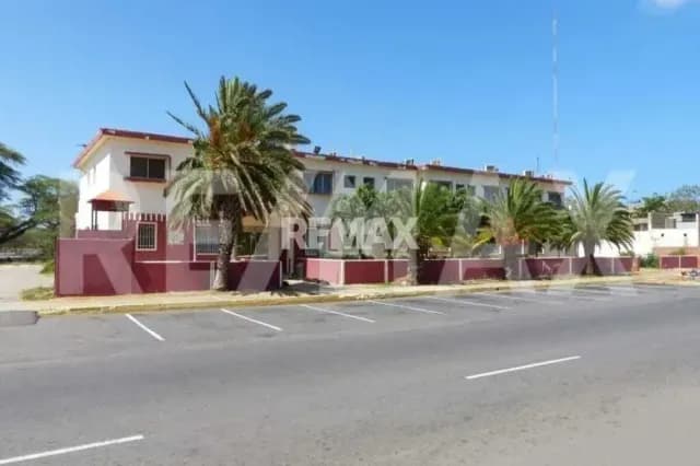 Hotel en Venta, Judibana, Los Taques.