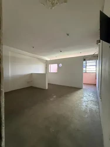 Michelle Vende Local Comercial San Blas Valencia Avenida Lara Vr1-l /626