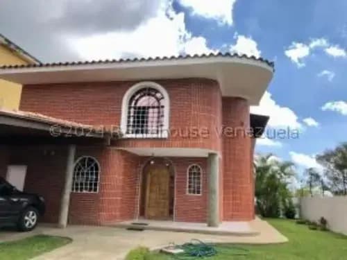 #25-15475 Estupenda Casa En Parque El Retiro