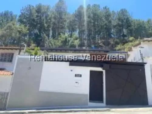 #25-21073 Elegante Y Comoda Casa Multinivel En Alto Prado