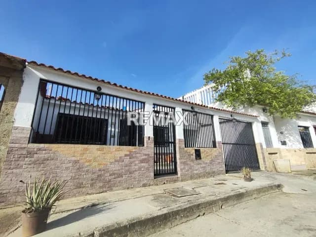 Casa en Venta Urb. Matalinda Araguaney