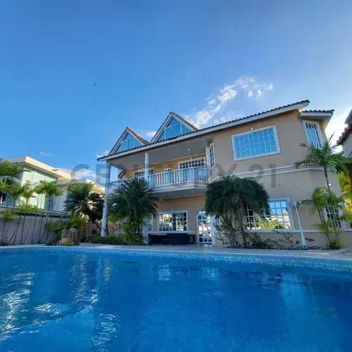 Villa En Alquiler, Lechería Conjunto Residencial Las Villas, Canal Principal