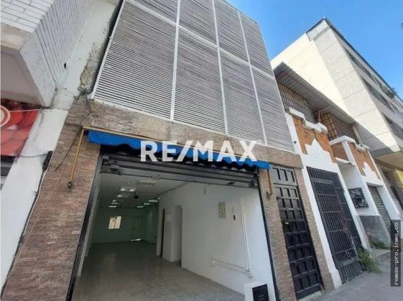 Alquiler edificio comercial en Chacao