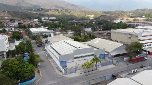Galpón En Venta En Guatire Urb. Los Naranjos De Guatire