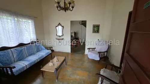 Raíza Suárez Vende 2 6 1 4 5 7 7 Casa Con 3 Habitaciones, Baño, Patio Con Árboles Frutales, Anexo O Área En Construcción, Tanque 1500 L, En El Oeste De Barquisimeto