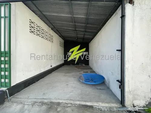 # 26-10749 Alquiler Funcional Galpón De 395 M2 Con Oficina Y Ubicación Inmejorable En Urb La Mata Cabudare,lara Aa /?