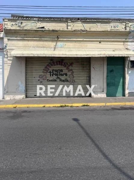 TERRENO EN VENTA AV BERMUDEZ
