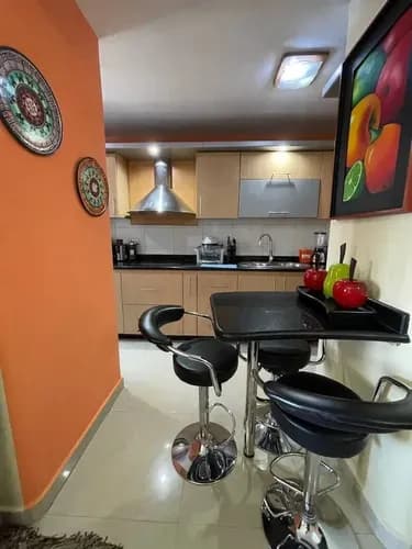 Apartamento En Venta En Residencias Las Americas A Pocos Metros De La Av Bolivar Norte Valencia. St