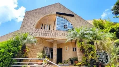#26-3974 Tu Nuevo Hogar Te Espera En La Unión: Casa Tipo Townhouse