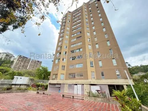 Con Estupendo Clima Montañoso Apartamento En Venta Ubicado En Urb. Manzanares 26-18313