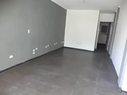 Se Alquila Local En Prado De Maria