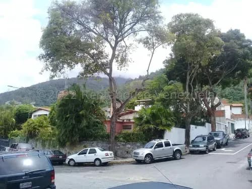 Ng 23-2443 Casa En Venta A Remodelar En Altamira
