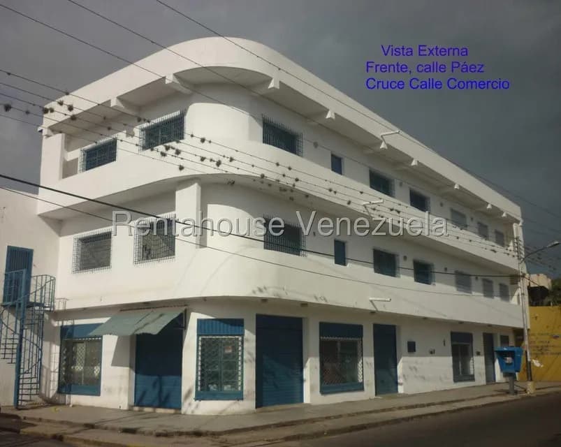 Comercial (Edificio) en Venta en San José, Miranda