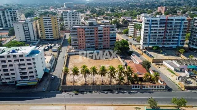 EN VENTA TERRENO FRENTE AL MAR PUERTO PIRITU